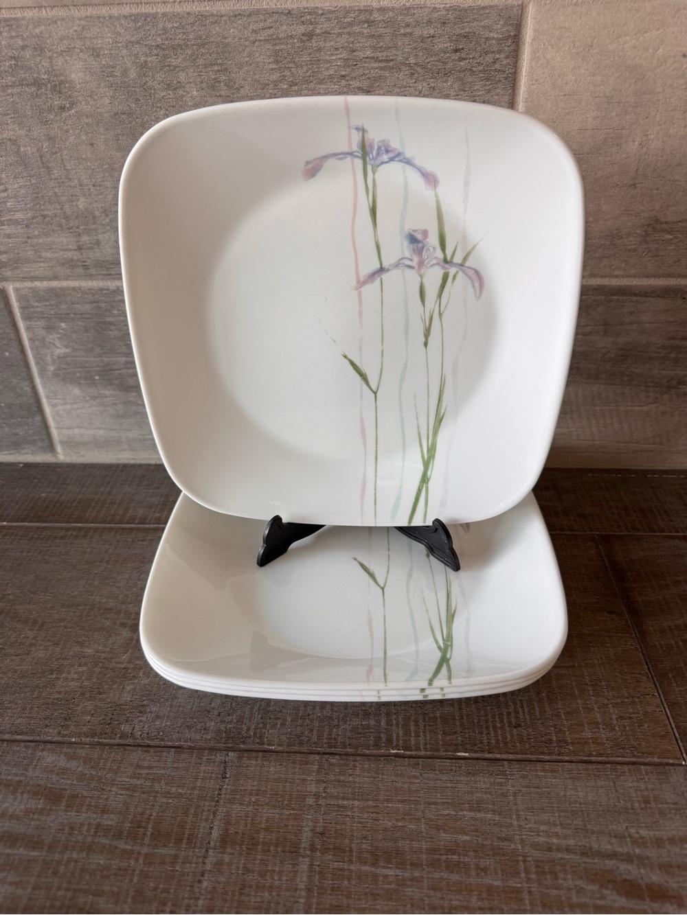 Corning CORELLE Shadow Iris Square 9” Lunch Plate Excellent Set of 4